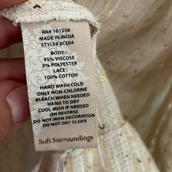 Soft Surroundings Loose Weave Ivory Gold Sequin Cardigan Boho Relaxed Top Sz XS - Picture 6 of 9